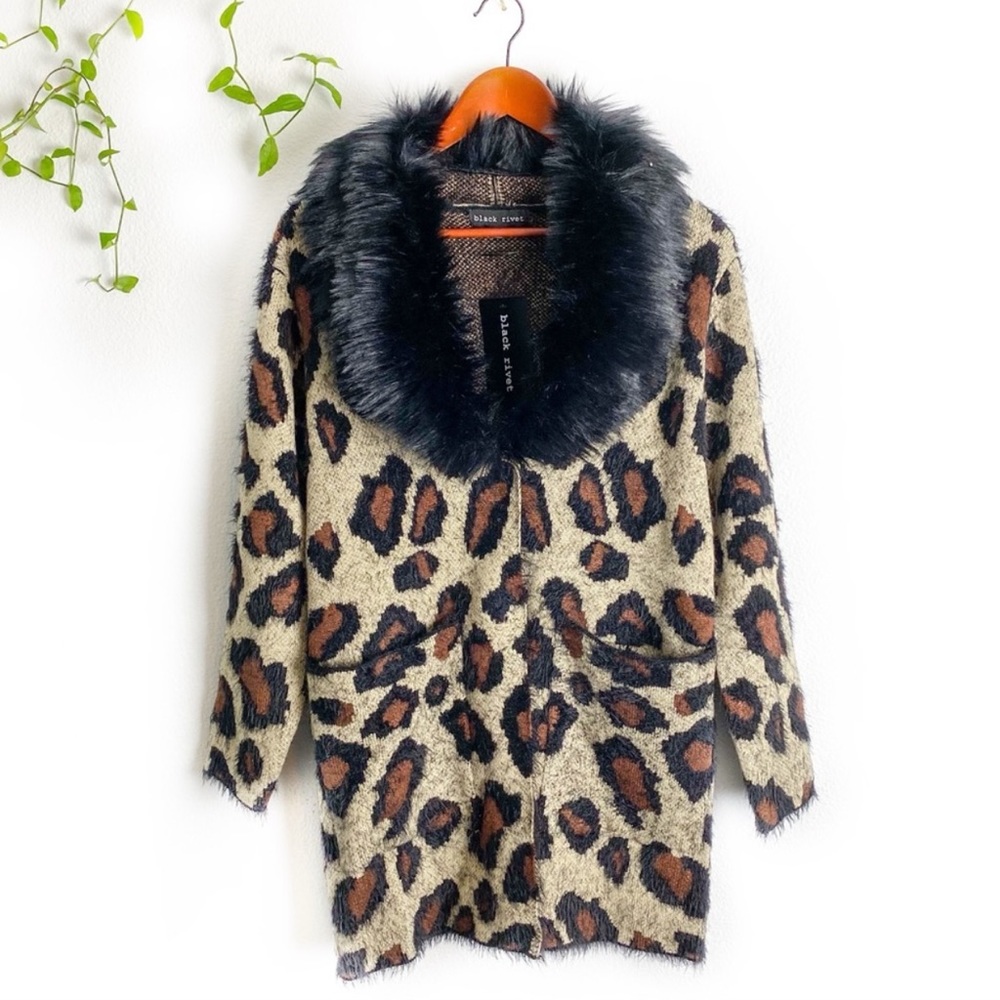 NWT Black Rivet Leopard Print Sweater Snap Buttons